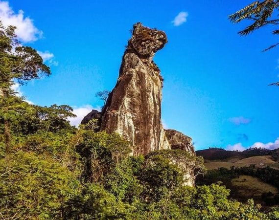 Nova Friburgo, Turismo, Cão Sentado