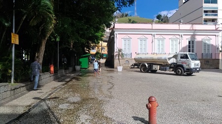 Praça em Cantagalo