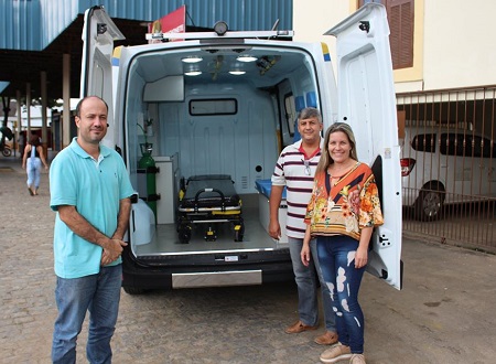 Ambulância em Macuco