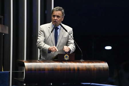 Aécio Neves