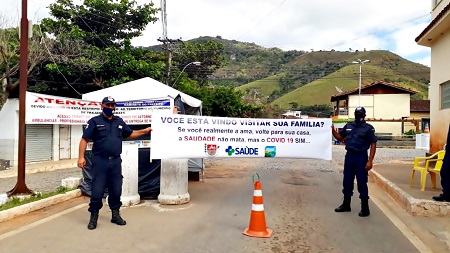 FIQUE EM CASA: Barreira sanitária em Trajano