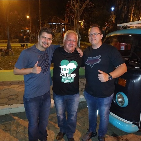 Assessor municipal de cultura, Matheus Arruda, com o Secretário de Cultura, Turismo, Esportes, Certames e Lazer, Cleyton Filho