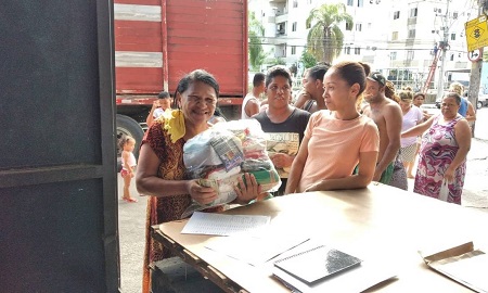 No Rio de Janeiro, treze organizações sociais receberam mais de R$ 2,9 mi para apoiar famílias atingidas pela pandemia