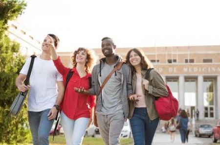 Inscrições para 1.525 bolsas em universidades do exterior