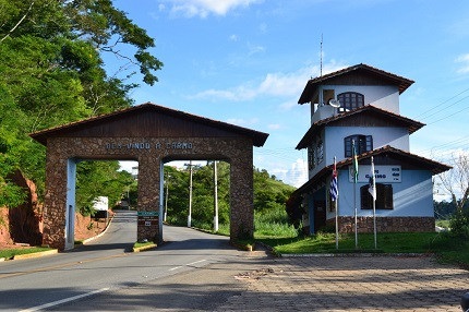 Entrada da cidade de Carmo