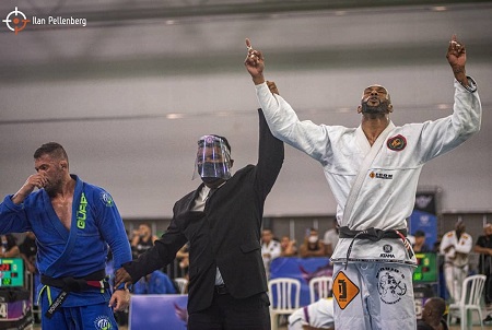 Vinicius Santos conquista medalha no Rio Challenge de Jiu-Jitsu