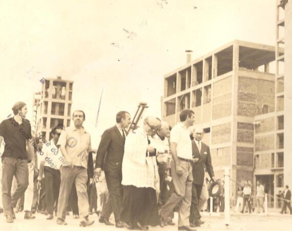 Momento histórico: Inauguração da Fábrica de Cimento Alvorada em Cantagalo no dia 28 de novembro de 1970, quando autoridades visitaram as instalações