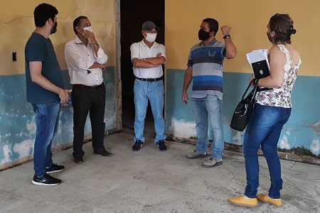 Prefeito de Bom Jardim visita obras e assina parceria com hospital