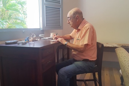 Júlio Carvalho é médico e ex-vereador em Cantagalo.