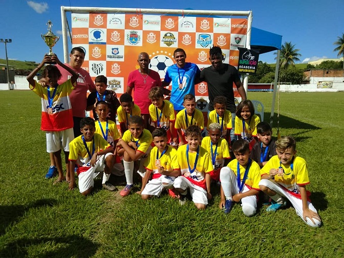 Uma das equipes campeã do Cup Soccer Macuco