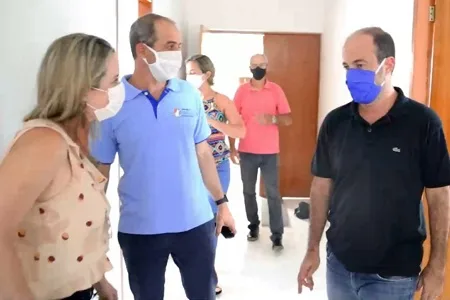 Prefeito realiza inspeção em instalações de saúde de Macuco