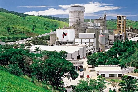 Fábricas de cimento da LafargeHolcim no Brasil é vendida para a Companhia Siderúrgica Nacional