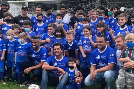 Escolinhas de futebol são inauguradas em Cantagalo e Friburgo