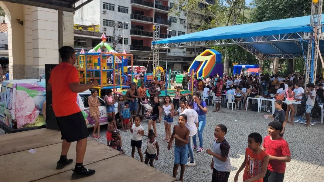 Assistência Social realiza evento no centro da cidade de Cantagalo