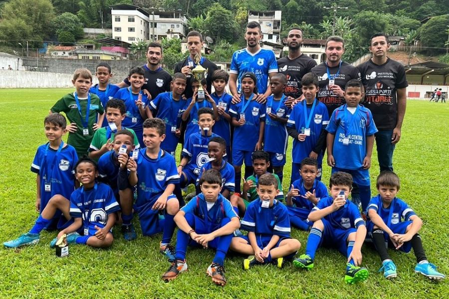 Seleção Sub-9 de Duas Barras é campeã da Copa do Calcário de Futebol de Campo