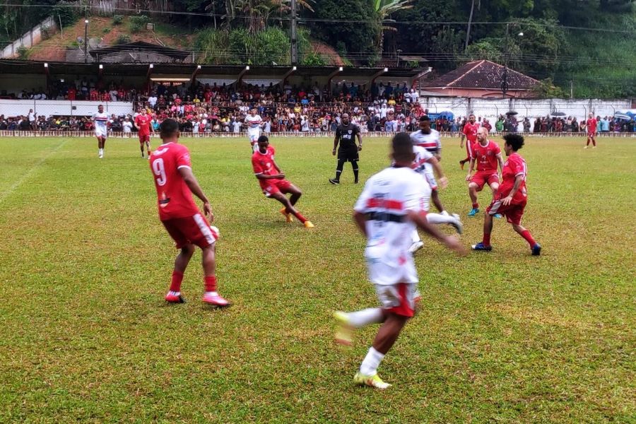 Cantagalo e Cordeiro perdem na Copa Noroeste