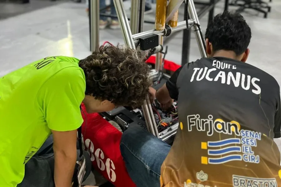 Equipe Tucanus vai representar Nova Friburgo no Festival SESI de Robótica em Brasília