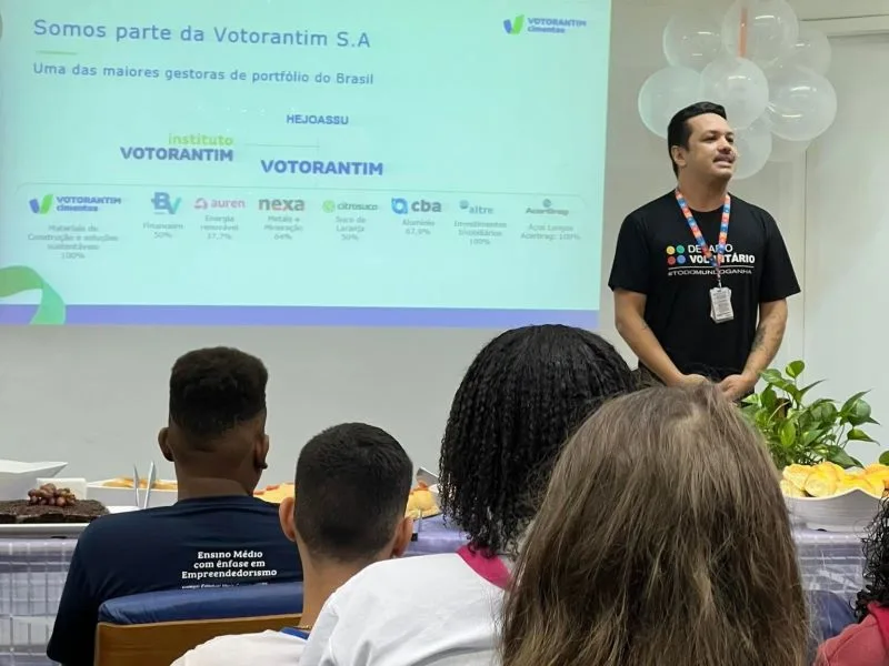 Estudantes de Cantagalo visitam a Fábrica da Votorantim Cimentos