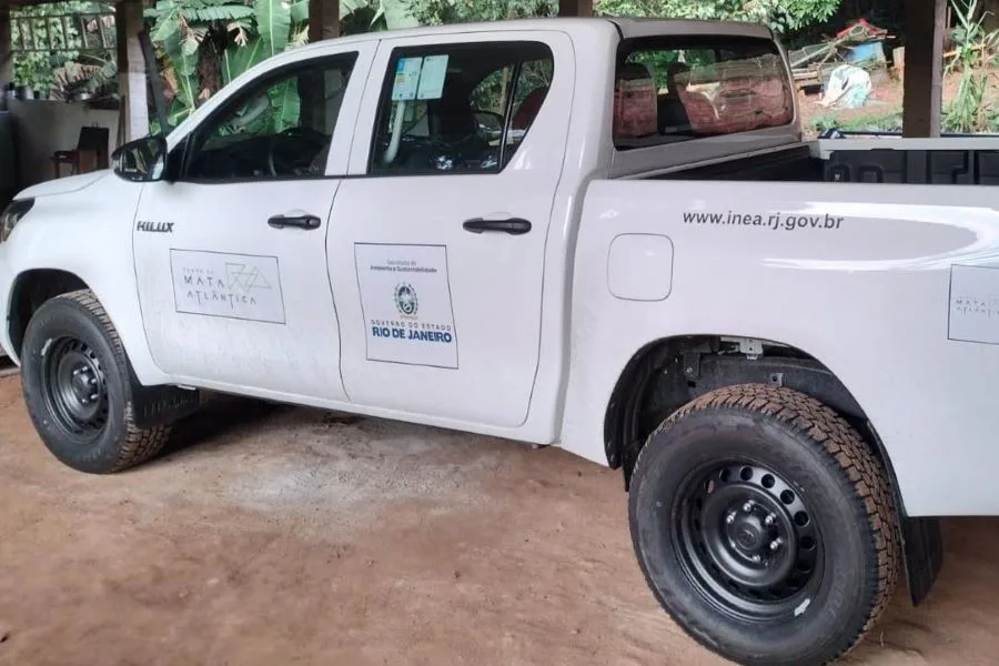 Cantagalo ganha carro do Estado para meio ambiente