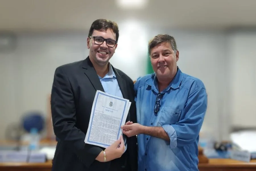 Gerente da Caixa Econômica Federal recebe homenagem da Câmara de Cantagalo