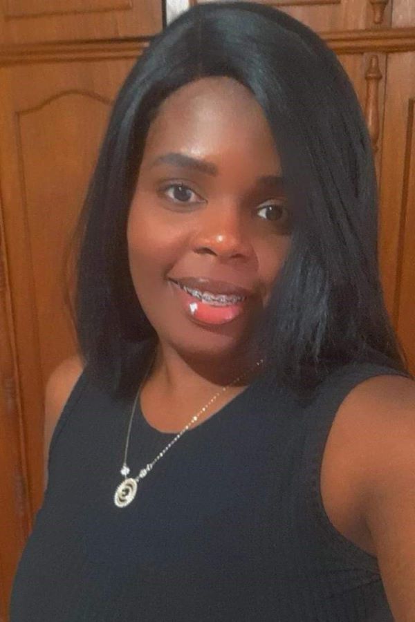 "Você é o amor da sua vida. Cuide-se!" Sábias palavras, minha linda amiga GESSICA SIQUEIRA. Se não nos amarmos e valorizarmos, nossa vida, nunca terá sentido. Devemos ser sempre nossa prioridade. Obrigada pelo incentivo e volte mais vezes. Amei recebê-la. Beijinhos, minha flor!