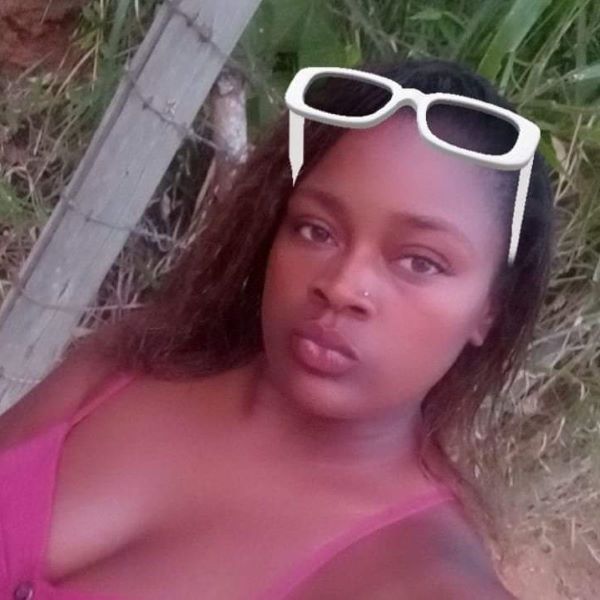 A bela é de São Sebastião do Alto e chama-se SUSANA SILVA. Minha amiga Susana atualizou a foto do seu perfil, significando que: "estou feliz, de bem comigo e com a vida". Empoderamento total e absoluto. É isso aí, gata! Você é dona e senhora da sua vida e pode tudooooo! Grande abraço, beijos!