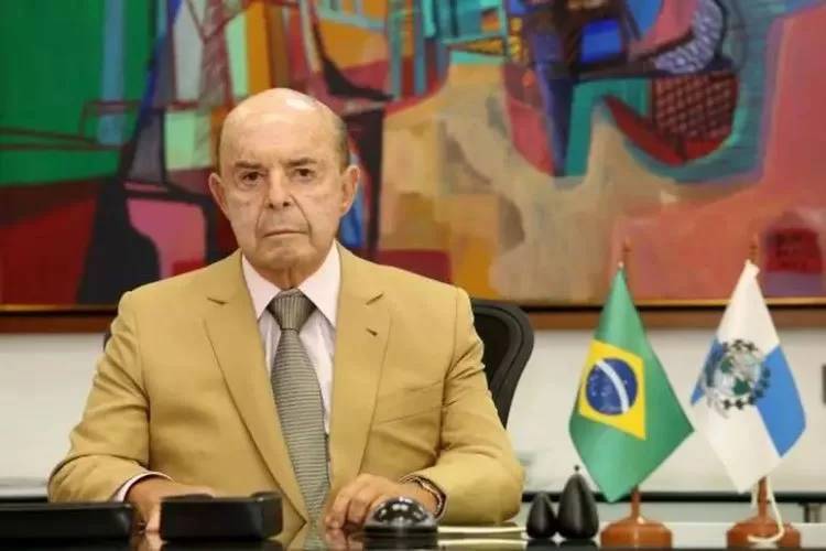 “Grande Cidadão e Hábil Político”, por Dr Júlio Carvalho