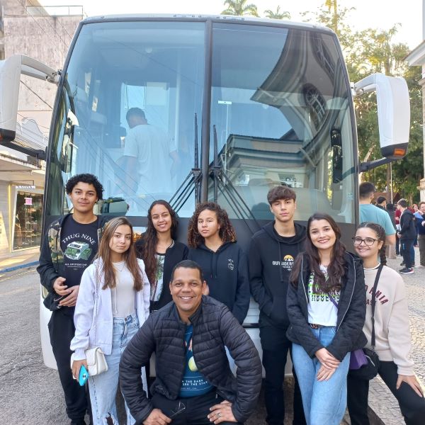 Alunos do Colégio João de Abreu que estão participando da Semana Euclidiana