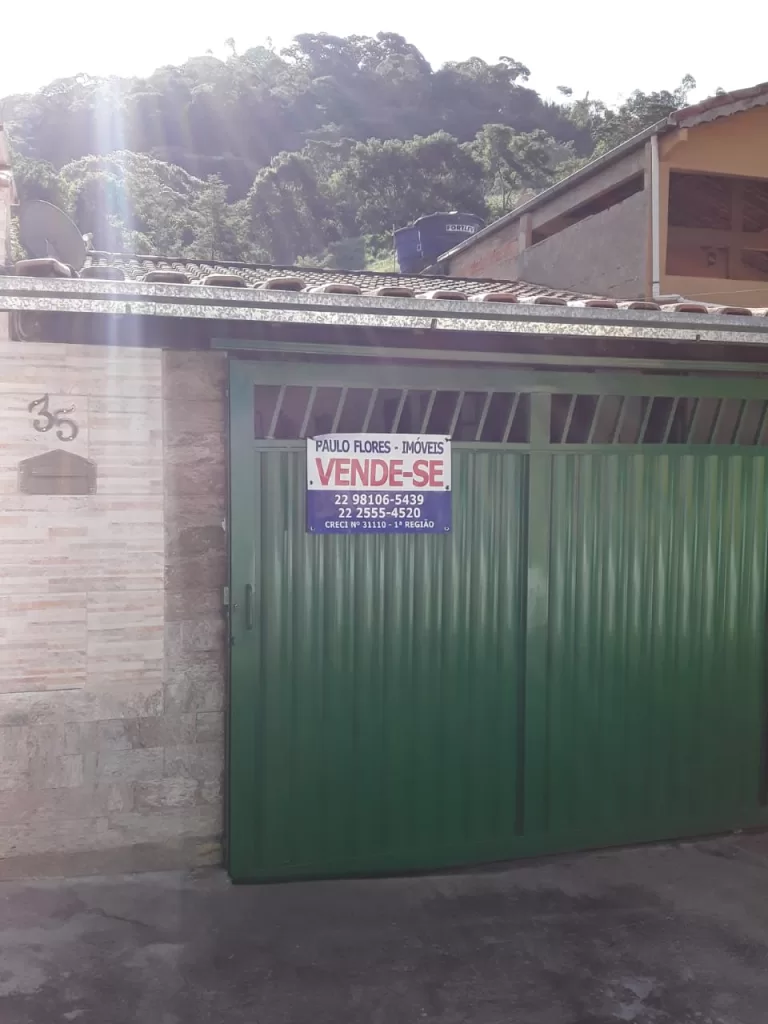 Vende-se casa no bairro Santo Antônio
