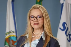 Claudia Mello assume Secretaria de Estado de Saúde do Rio de Janeiro