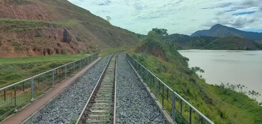 Linha de trem