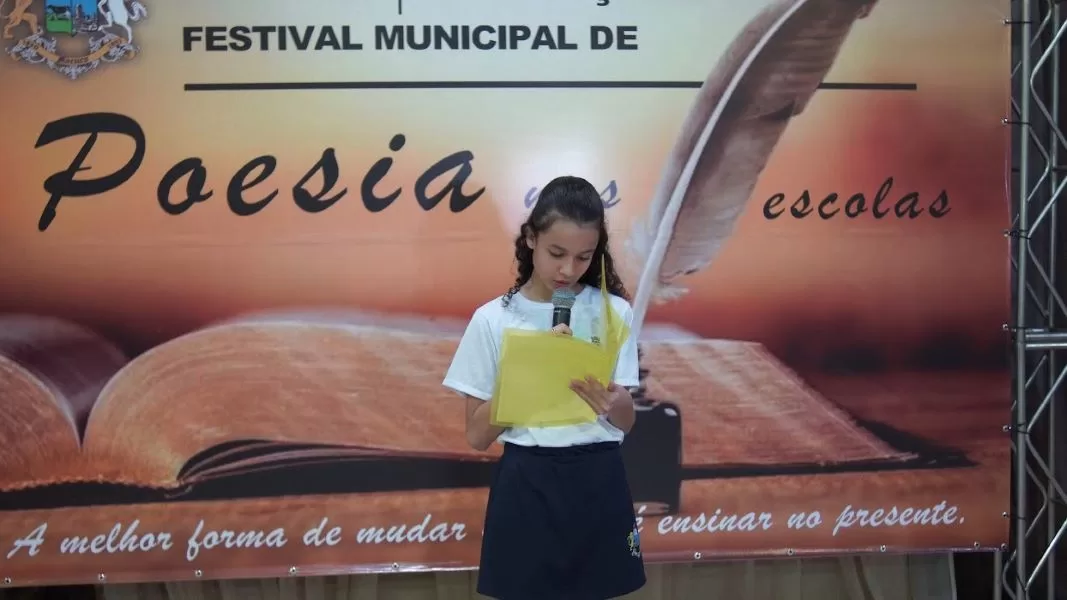 Festival de Poesia nas Escolas é concluído com sucesso em Macuco