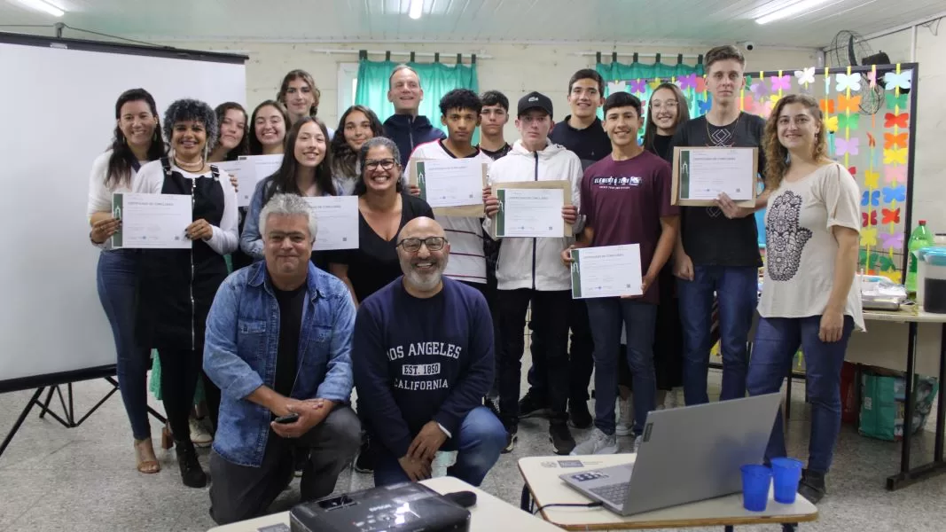 Alunos do Colégio Rei Alberto concluem curso do Projeto Agente das Águas