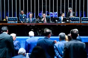 Projeto de lei complementar garante repasse extra de R$ 27 bilhões de Fundo de Participação aos municípios