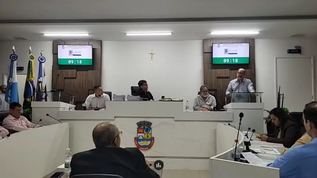 Vereadores de Itaocara cassam mandato do prefeito