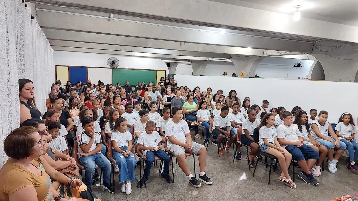 Talento matemático nas escolas públicas de Macuco é reconhecido em solenidade