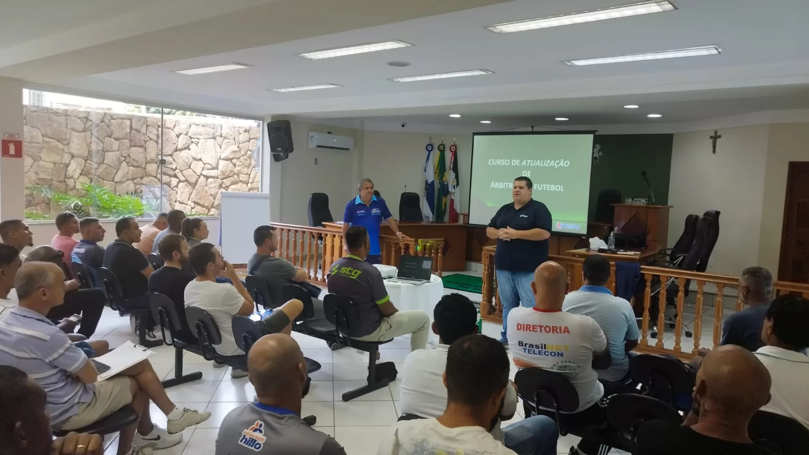 Curso de atualização para árbitros de futebol é iniciado em Macuco