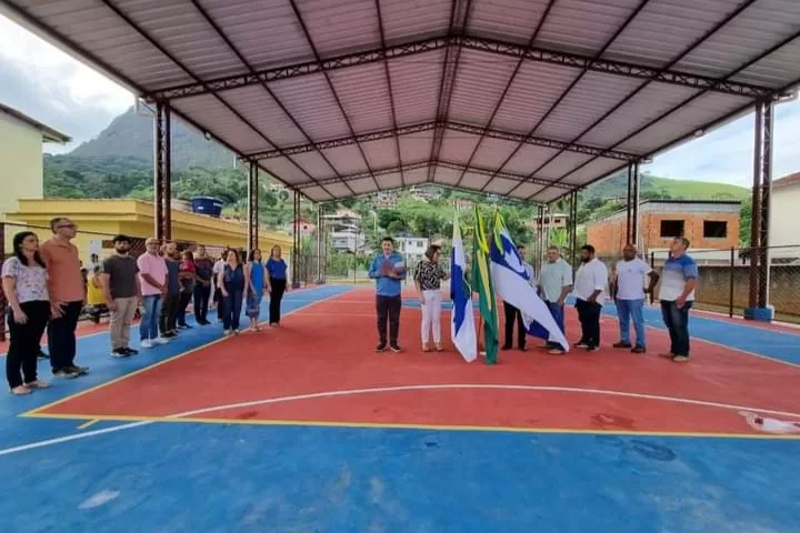 Quadra poliesportiva é inaugurada em Barra Alegre