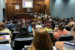 Curso capacita profissionais que atuam na prevenção às drogas e cuidados com dependentes químicos