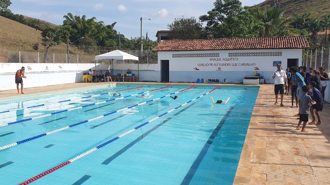 Copa Interna de Natação do Projeto Nadar Feliz é realizada em Macuco