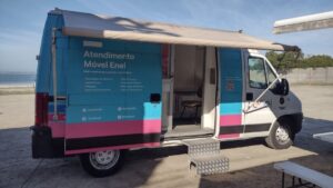 Enel oferece atendimento móvel a clientes de sete cidades