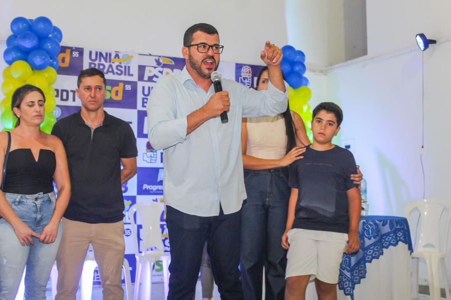 Samuel do Romão lança pré-candidatura a prefeito do Carmo