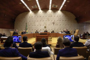 Parentes podem ocupar chefia do Legislativo e do Executivo simultaneamente