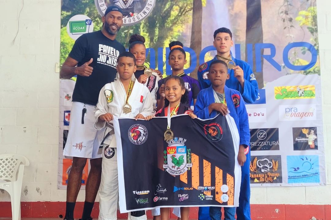 Associação Cantagalense de Arte Marciais conquista lutas em Campeonato de Jiu-Jitsu em Sumidouro