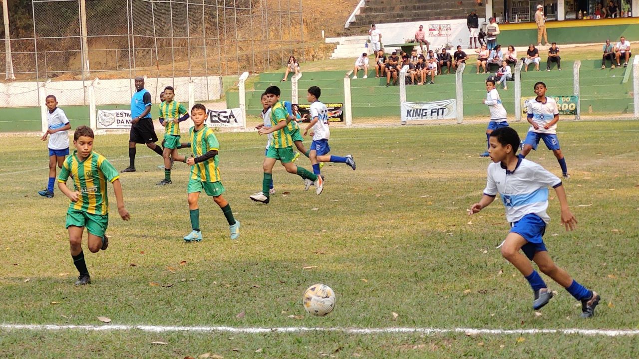 Equipe do Cantagalo ganha de goleada no Calcário de Escolinhas