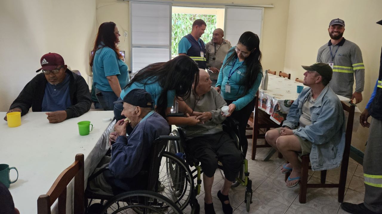 Visita a abrigos aquece o coração de idosos às vésperas do Dia Nacional do Voluntariado