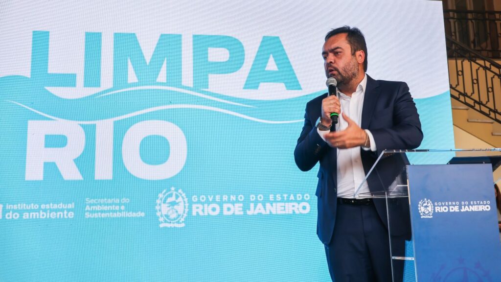 Governo do Estado lança o programa Limpa Rio Margens