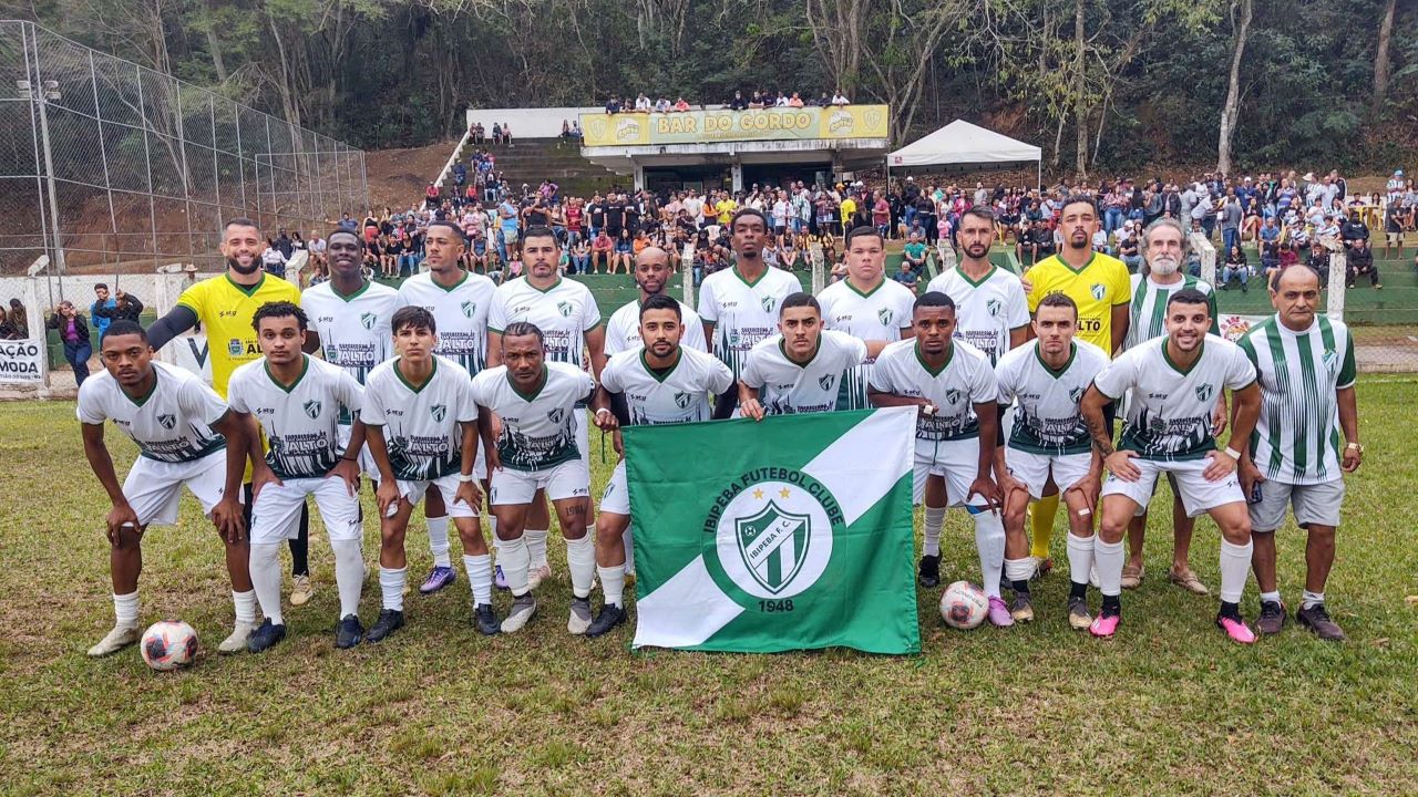 A equipe de Ibibepa Futebol Clube conquistou o Campeonato Municipal de Futebol de Campo na categoria principal