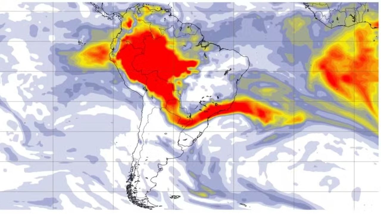 Fumaça das queimadas da Amazônia chega às cidades da região