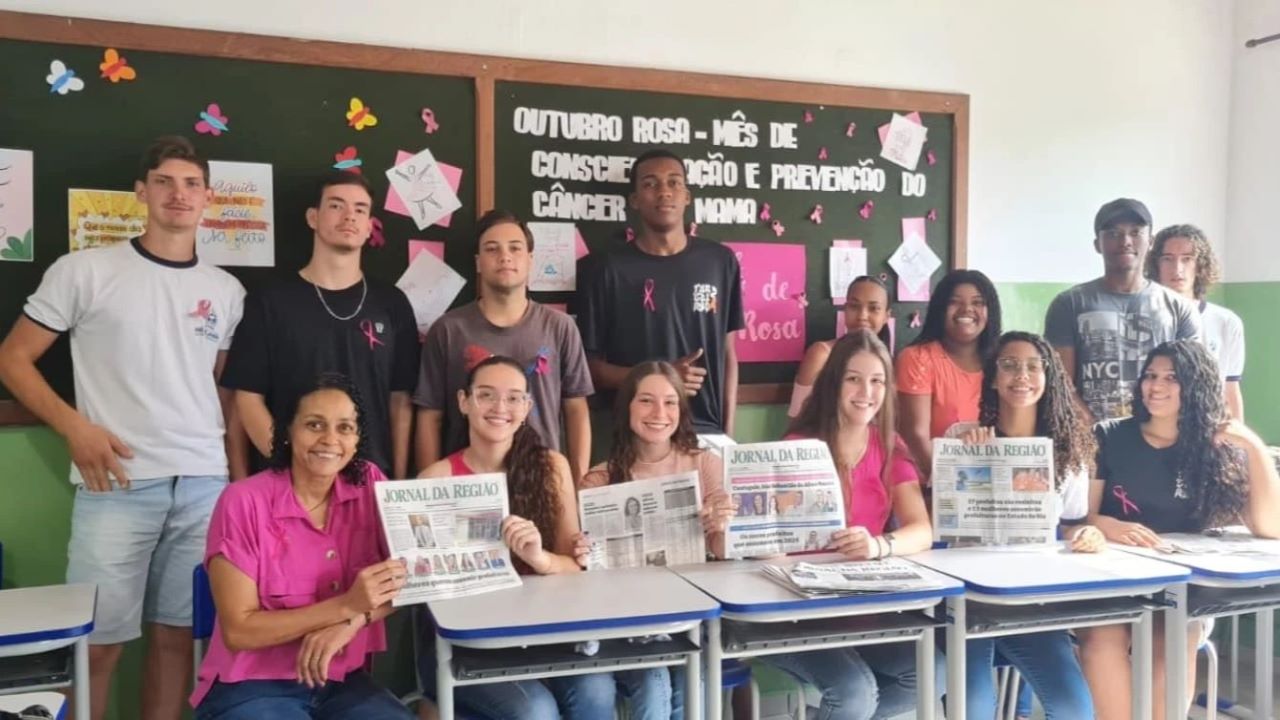 Alunos enaltecem o papel das mulheres no mês do “Outubro Rosa”